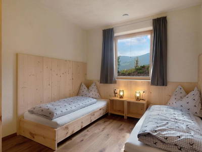 Bild 12 aus  Ratscheinerhof