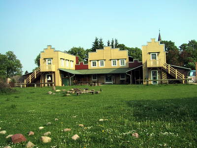 Westernstadt mit Saloon