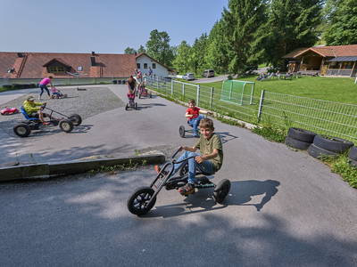 Bild 21 aus  Kinderparadies Höcker - Bio-Bauernhof