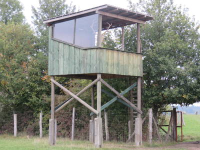 Bild 17 aus  Bio-Wildhof in Alleinlage mit  Boot