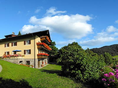 Bild 2 aus  Steinerhof