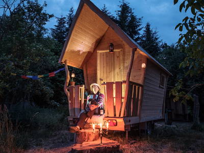 Bild 2 aus  Kunterbunthof – Landurlaub am Künstlerhof in Ostseenähe