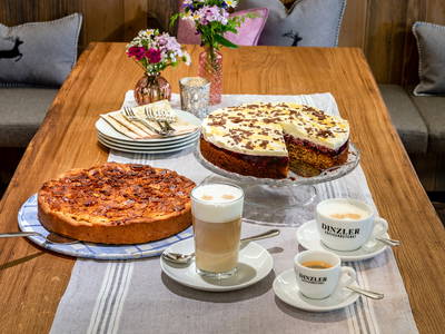 Hausgemachte Kuchen und feinste Kaffeespezialitäten am Daxlberger Hof