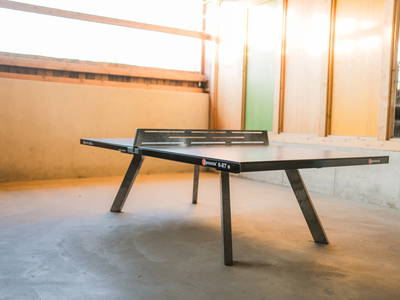Tischtennis im Indoorspielplatz