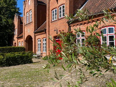Torhaus mit Pferdestall und Kutscherstube