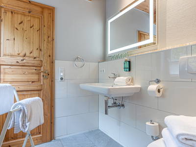 Bild 14 aus  Ostseeblick auf Gut Oehe