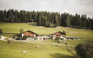 Biobauernhof - Karerhof - Stilvolle Lodges und Appartements aus Welschnofen