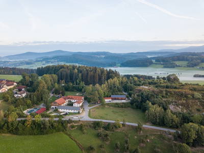 Luftaufnahme vom Hof