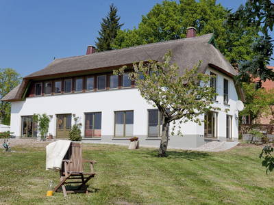 Bild 2 aus  Biberburg und Schwalbennest