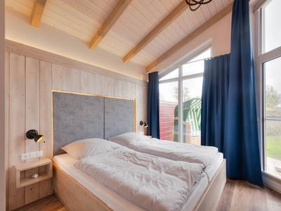 Freie Sicht in den Sternenhimmel aus dem Bett vom einzigartigen Wellnesshaus