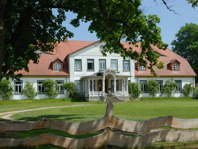 Bild 2 aus  Gut Groß Zecher