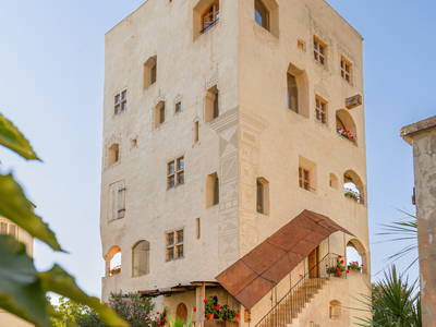 Bild 2 aus  Turm zu Schloss Schedling - Ferienwohnungen