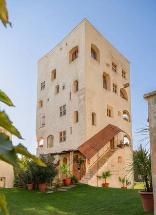 Turm zu Schloss Schedling - Ferienwohnungen aus Trostberg