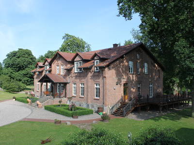 Bild 2 aus  Resort Gut Settin am See - Ferienhäuser -  Hochzeiten  - Offsites - Veranstaltungen