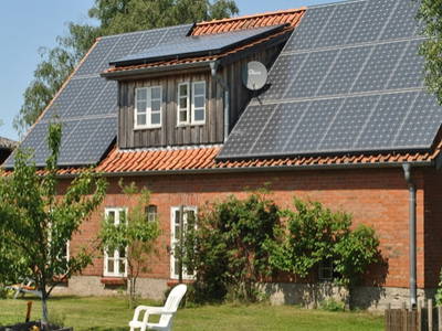 Das Ferienhaus von der Gartenseite