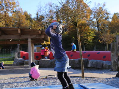 Bodentrampolin des Abenteuerspielplatzes