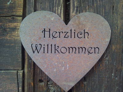 Herzlich Willkommensschild am Häusle