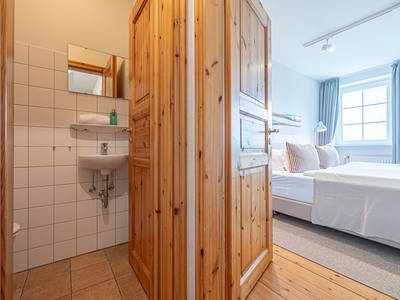 Bild 18 aus  Ostseeblick auf Gut Oehe