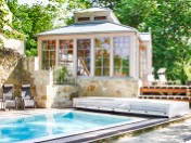 Orangerie mit Pool