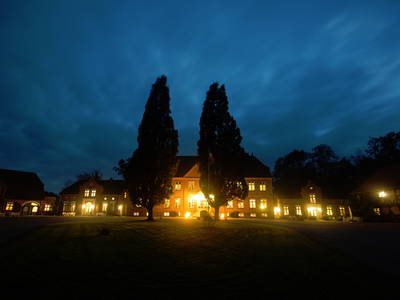 Gut Gaarz bei Nacht
