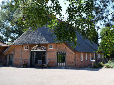 Außenansicht Fachwerkhof Lintel