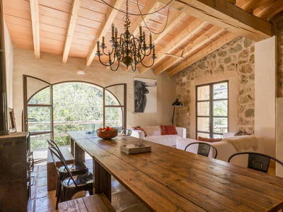 Bild 2 aus  Refugio Marnes