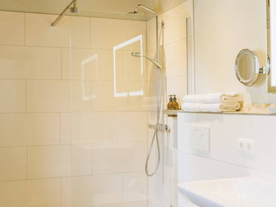 Bild 8 aus  Ferienwohnungen mit Ostseeblick auf Gut Oehe