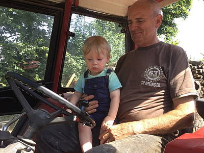 Traktorfahrt auch für die Kleinsten