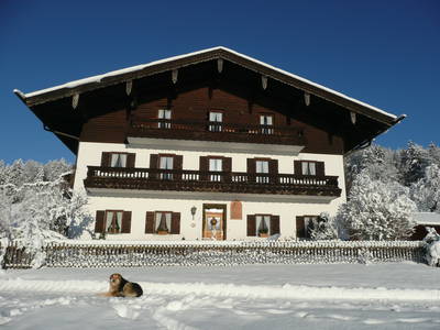 Der Adlerhof im Winter