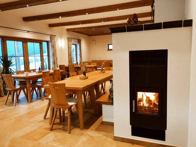 Aufenthaltsraum Kachelofen