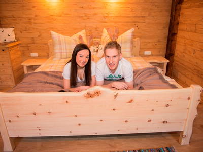 in unseren originalen , handgemachten Zirbenbetten finden sie Erholung....