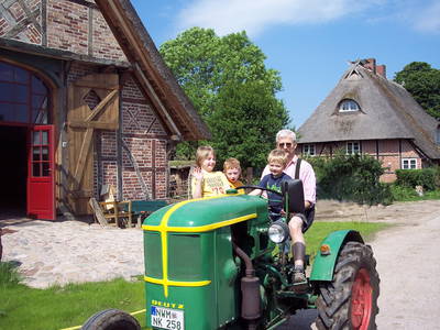 Treckerfahrt gefällig?