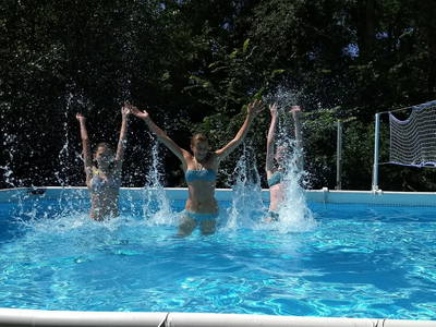 Spaß im großen Pool